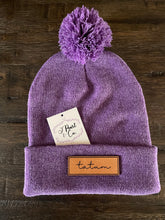 Load image into Gallery viewer, Cursvie Name Pom-Pom Beanie